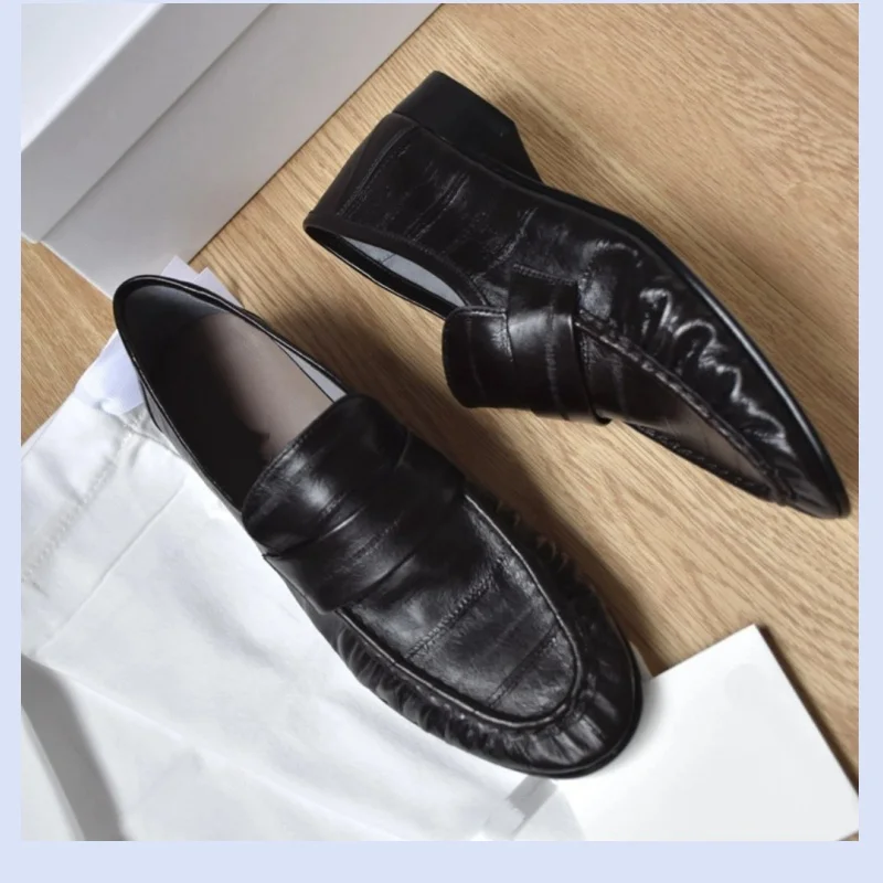 NONE 25-jährige neue, plissierte, lässige Unisex-Loafer aus weichem Eal-Leder 4