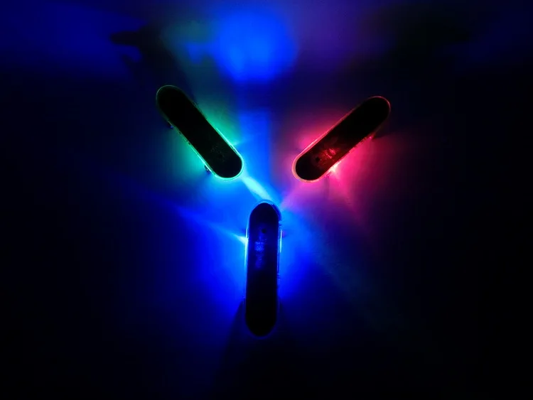 1/2/3Pcs LED Light Mini Frosted Finger Skateboards Toy For Child Fingerboard Professional Finger SkateBoard Basic Fingerboars