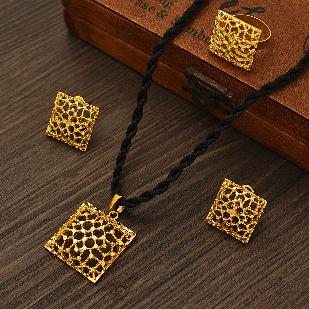 แฟชั่นสแควร์ชุดเครื่องประดับสี - Men Accessories In Dubai บทวิจารณ์และราคา