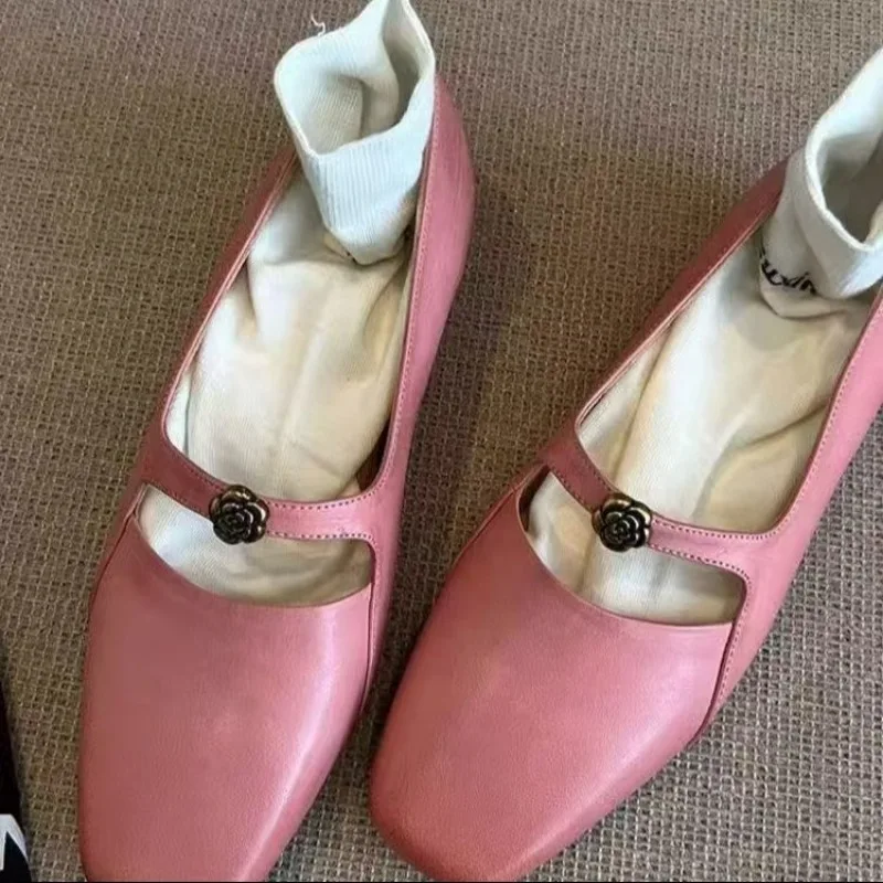 مصمم فستان كعب منخفض حذا فردي للسيدات 2025 الصيف العلامة التجارية موضة ريترو المشي الضحلة المشي أحذية نسائية ماري جين #4