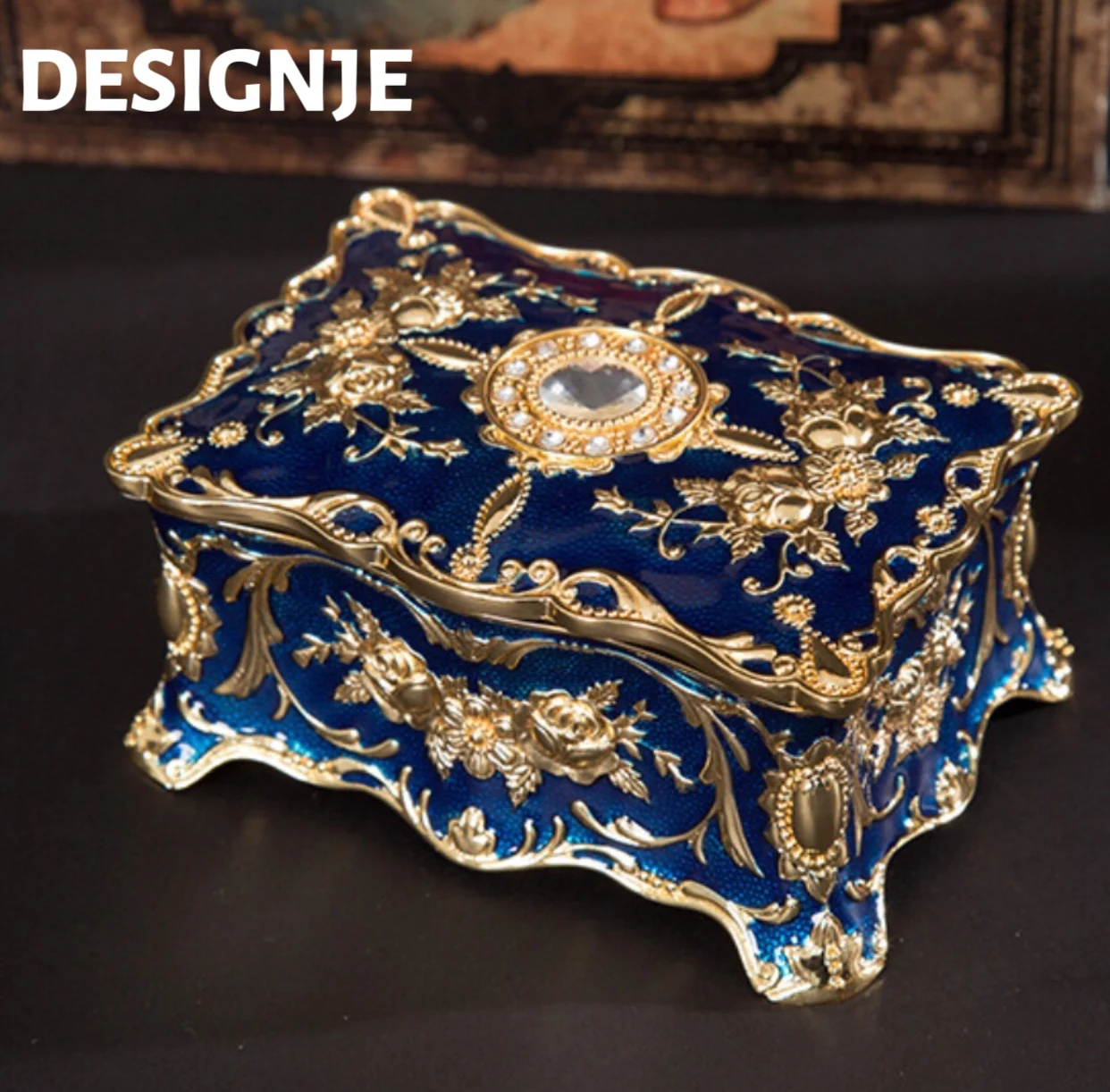 

Luxury handmade European retro jewelry box creative ring necklace small size storage box birthday gift