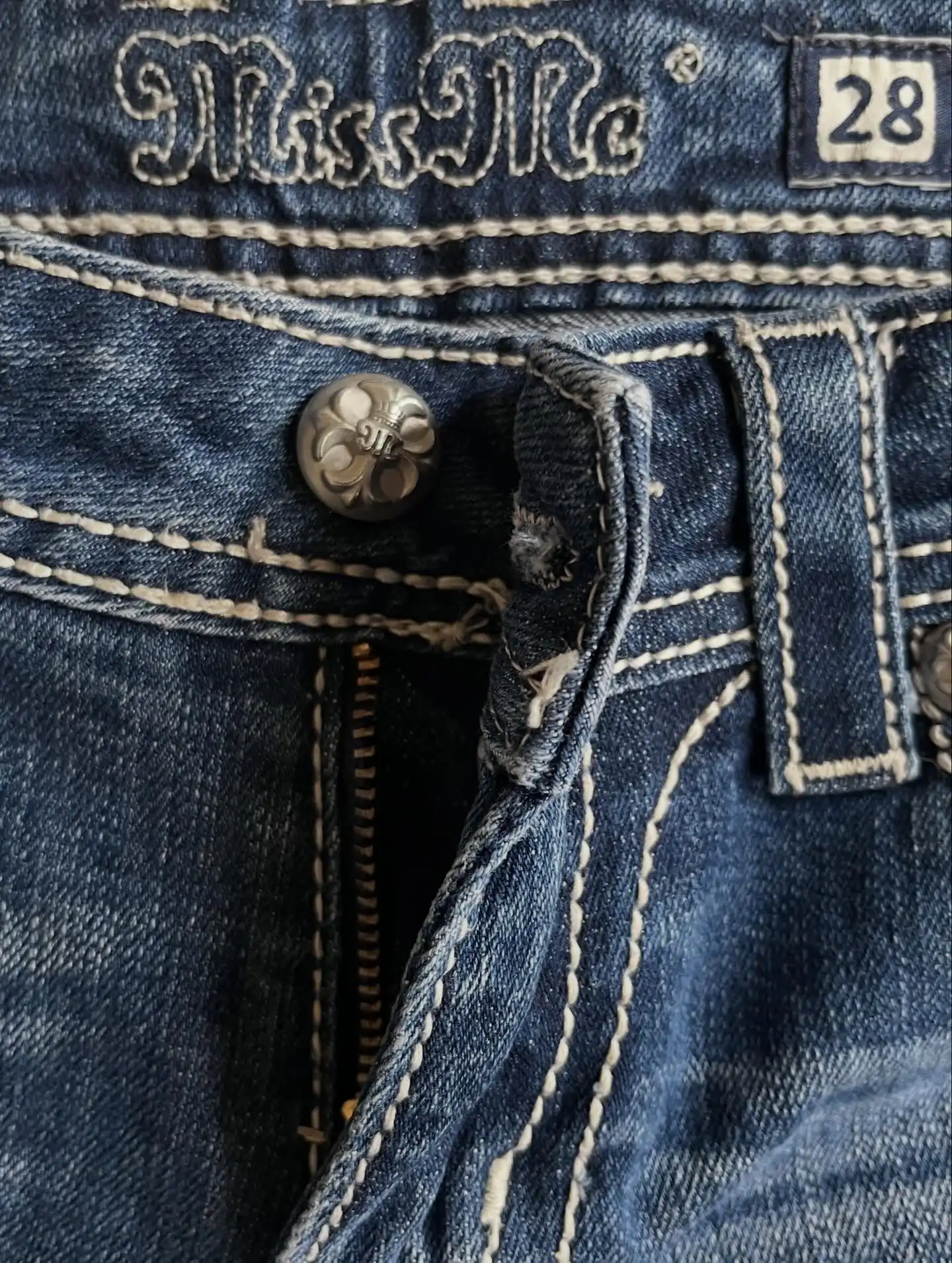 Washed Blue Pattern Rhinestone - đánh giá và giá Vintage Collectible Buttons