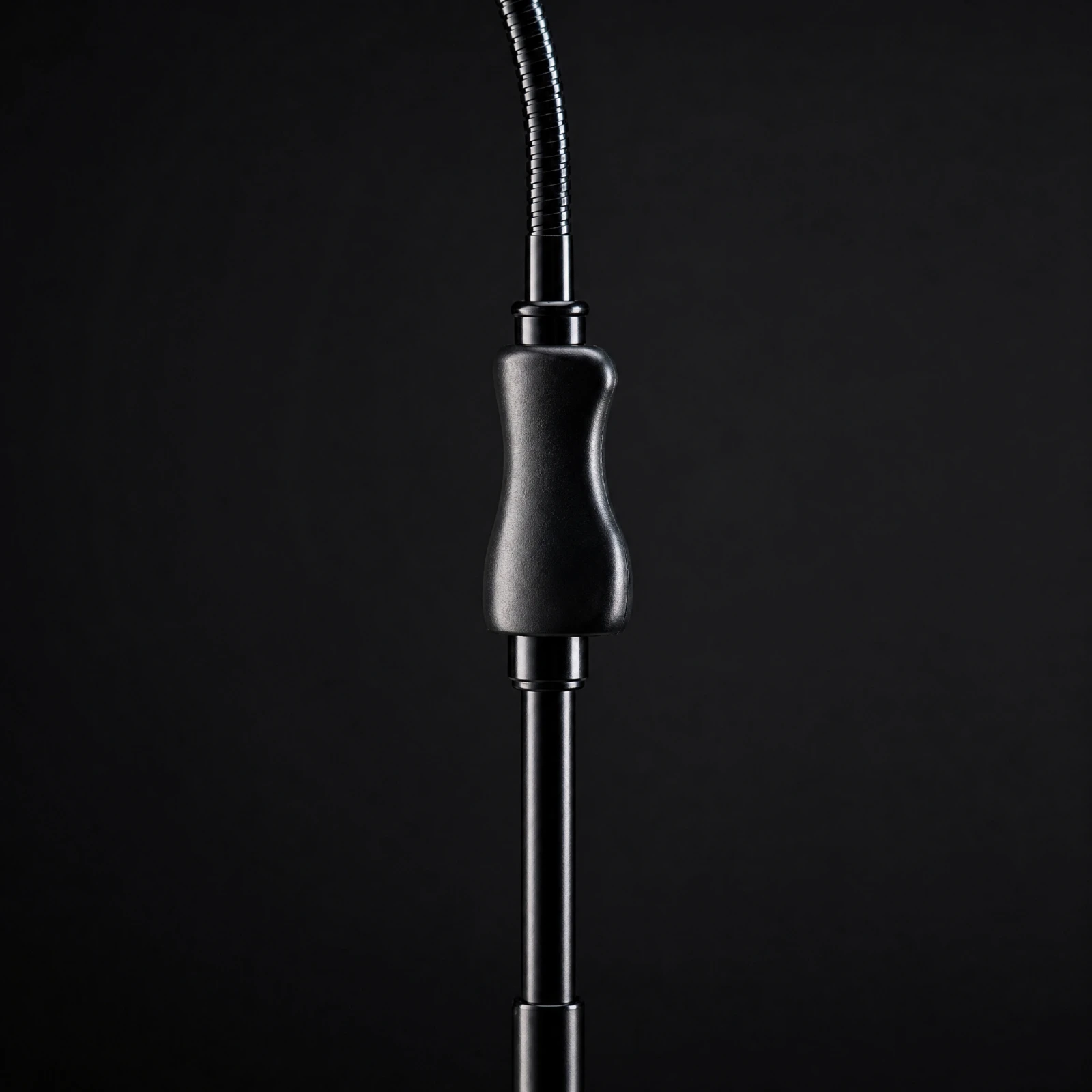 Floor-Standing Audio Pickup Tripod Stand Long-Lasting Mic Stand with Gooseneck Holder Height-Adjustable Mic Tripod Foldable view 4