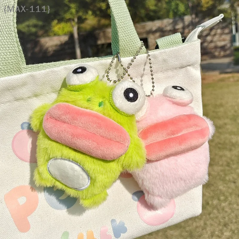 

【F2-MAX111】Cute Sausage Mouth Frog Plush Keychain - Cartoon Doll Pendant Backpack Car Bag Decor Christmas Gift