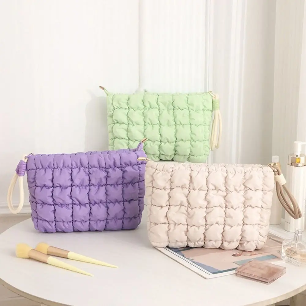 Portable Korean Style Puffy Makeup Pouch With Zipper Large Capacity Cloud Handbag Soft Solid Color Cosmetic Bag Women Girls