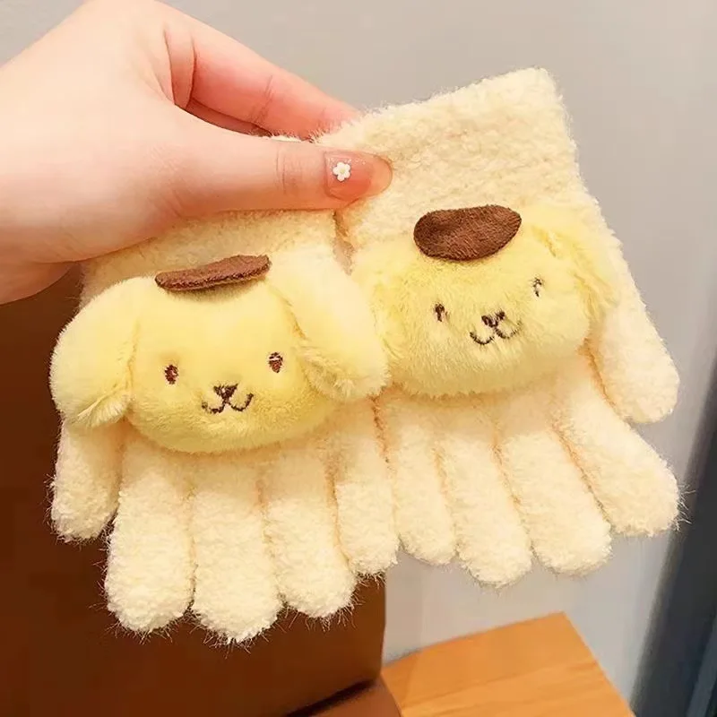 Hello Kitty Kuromi Cinnamoroll Guanti di peluche Bambini Nuovi guanti caldi Kawaii Ragazze Ragazzi Inverno All'aperto Accessorio Regalo per bambini