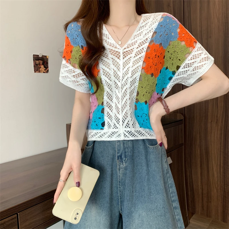 Top de crochê com decote em v manga curta a céu aberto texturizado blusa de malha oca camisa feminina verão praia férias outfit