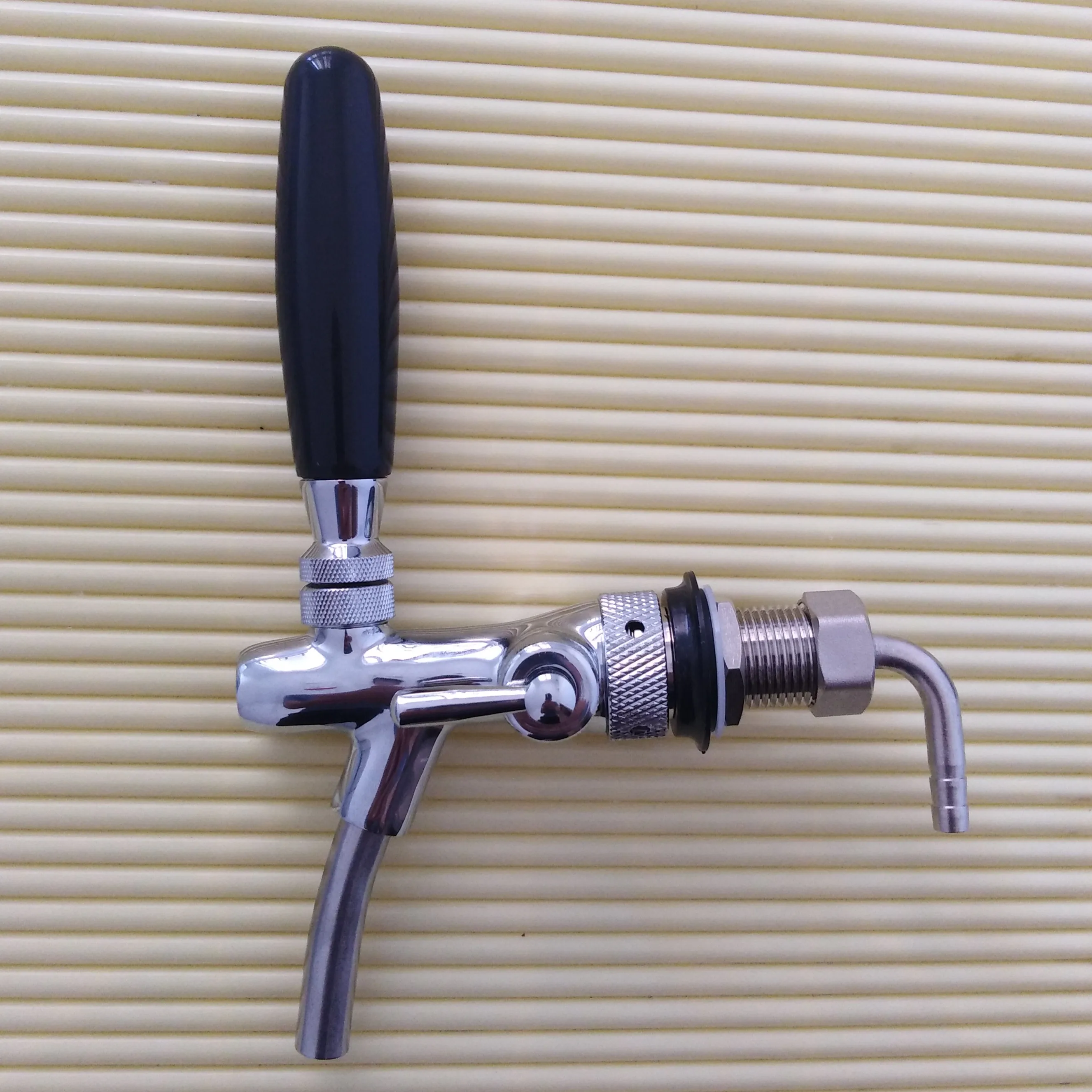 Wholesale Stainless Steel Keg Electronic Beer Tap System Flow Control Faucet Draft Adjustable Beer Tap with Handle