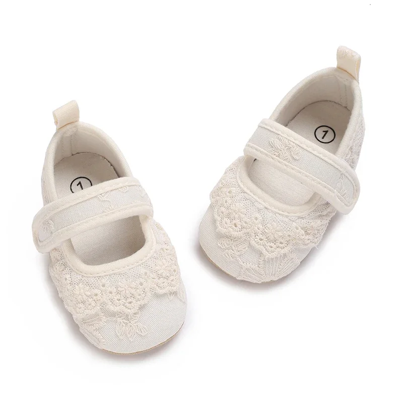 Süße weiße Spitze Baby Mädchen Prinzessin Schuhe Baby Mokassins Moccs Schuhe Schleife Fransen Gummisohlen rutschfeste Schuhe Krippenschuhe – Detail 10