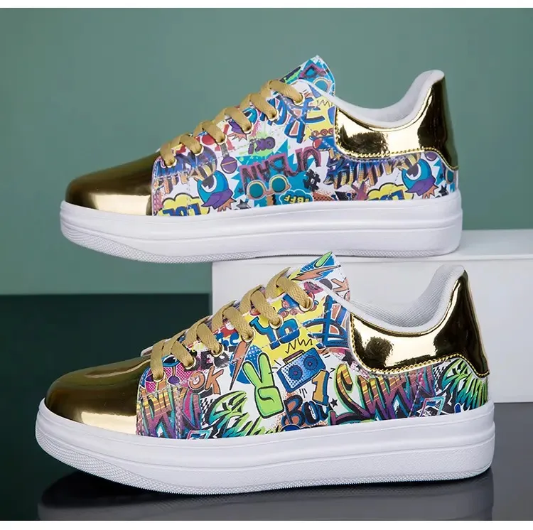 

Мы покупаем новые блестящие туфли, повседневные модные туфли на толстой подошве, мужские кроссовки большого размера.