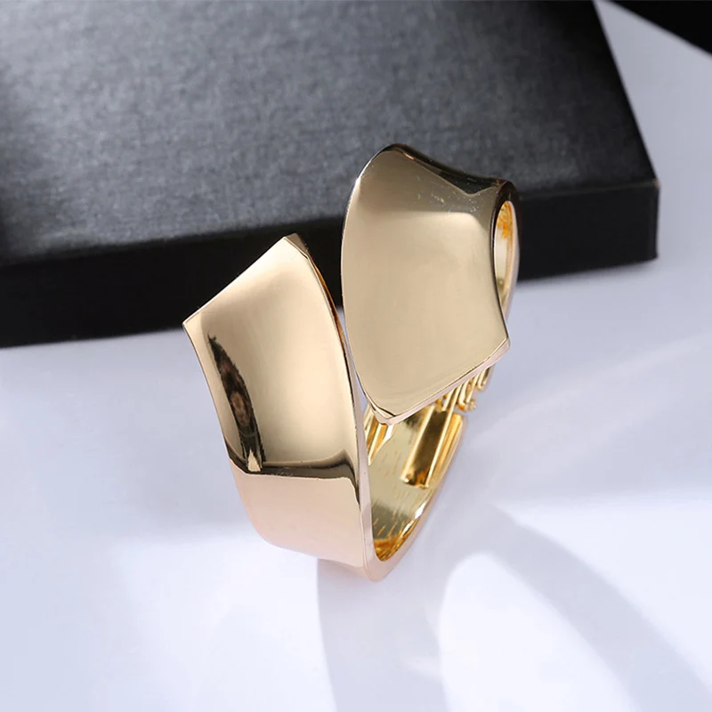 Mewanry Smooth Irregular Geometric Cuff Bracelets For Women Couples Exaggerated Simple Temperament Classic Engagement Jewelry