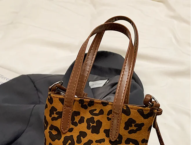 Retro Leopardenmuster Mini-Umhängetasche Kleine Quadratische Wildleder-Oberfläche Vielseitige Trendige Handytasche – Detail 5