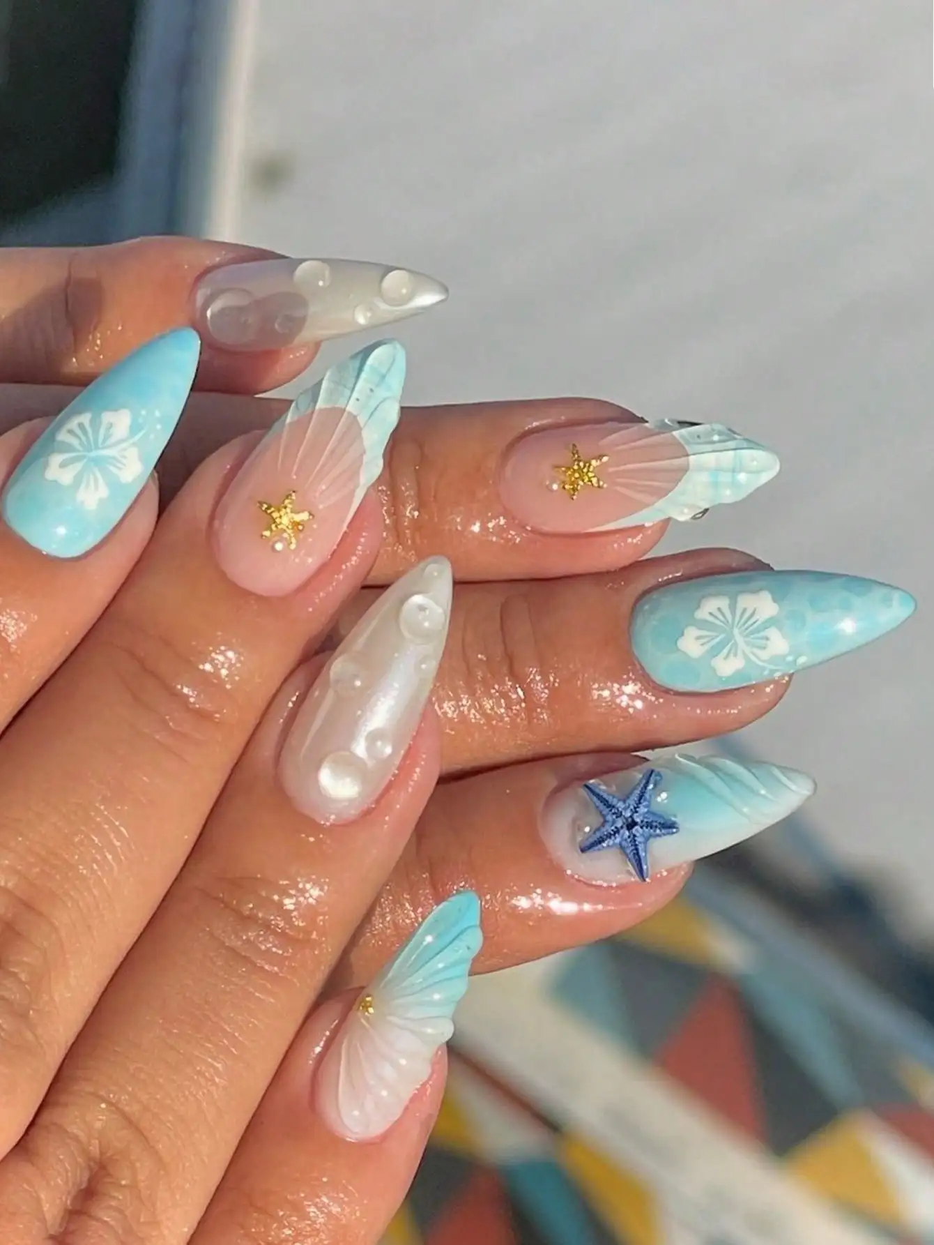 

24pcs/Set French Almond-Shaped Green Cat Eye Gemstone Gilded Starry Rhinestone Decor Sweet Press-On Full Cover False Nails With 1pc Jelly Gel And 1pc Nail File, Adding A Romantic Touch To Make You Look Adorable For Daily Dates
