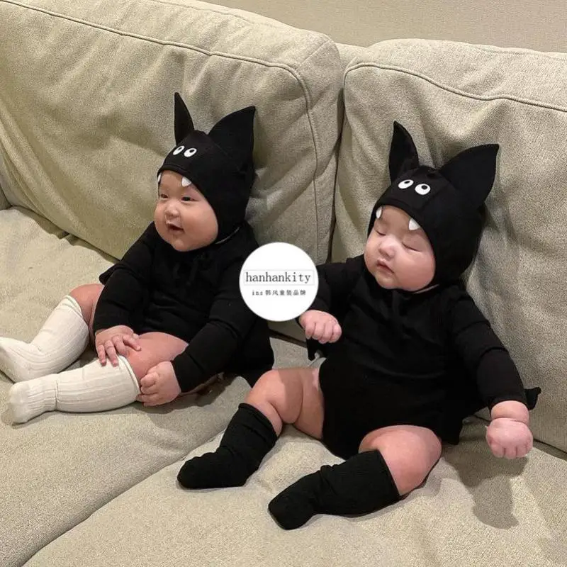 

2025 New Baby Cute Bat Sleeve Bodysuit + Bat Ear Hat Cotton Newborn Boy Girl Cute Halloween Jumpsuit Infant Cartoon Clothes