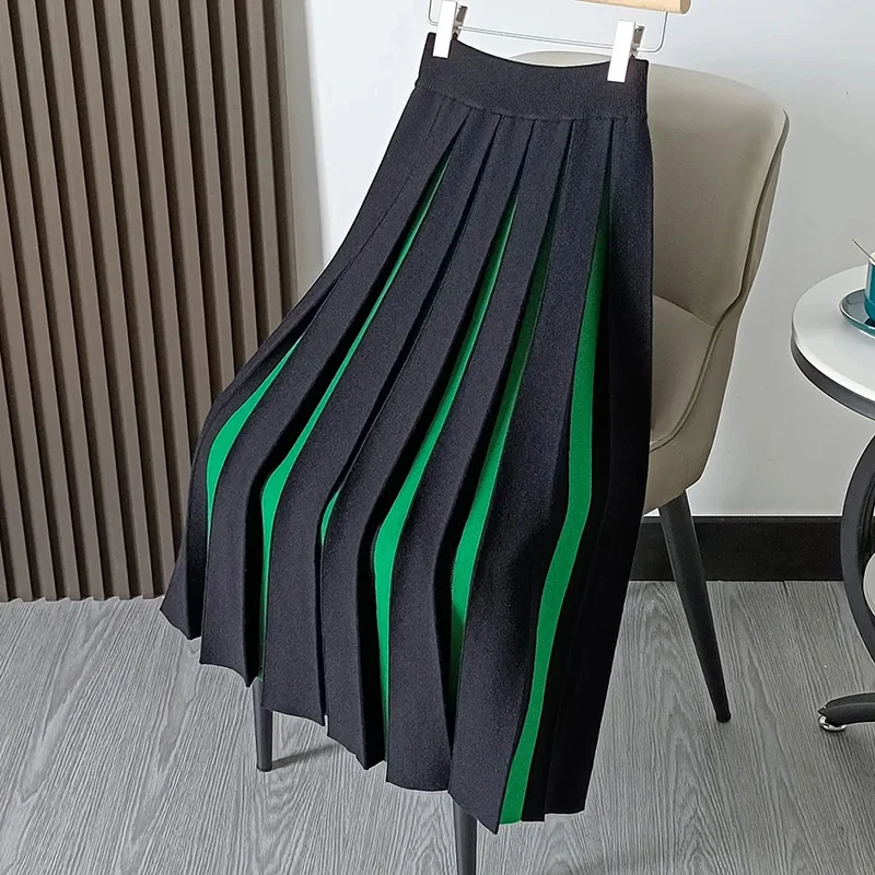 Spring And Autumn Retro Fashion Stripe Mini Knitted Skirt Women\'s Mixed Color Elegant High Waist Panel Versatile Pleated Skirt