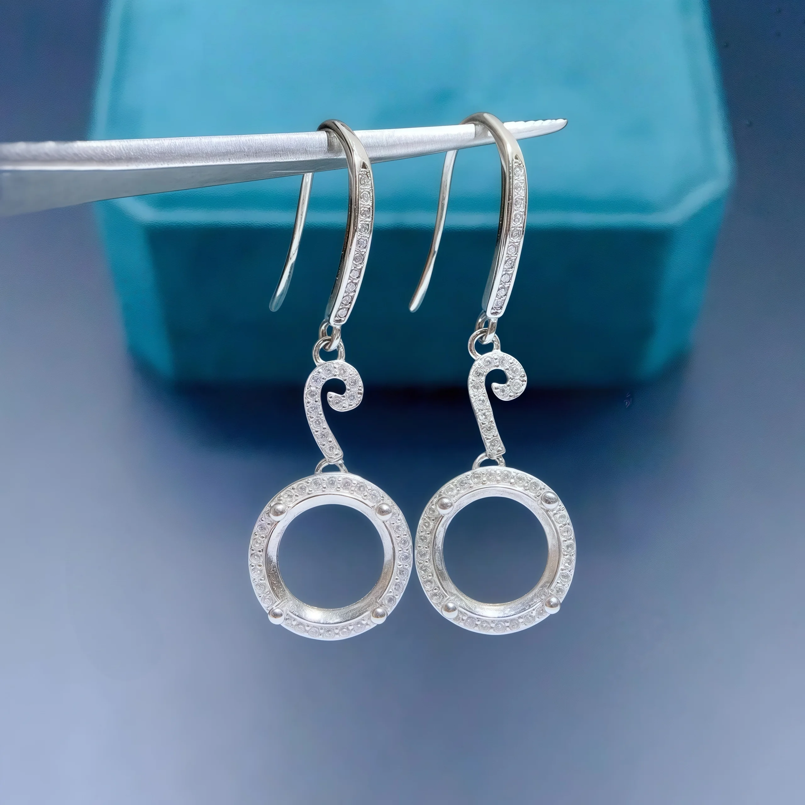 

Setting 10mm Round Stone DIY Empty Holder Earrings S925 Sterling Silver Fine Charm Weddings Jewelry Simple Design for Woman