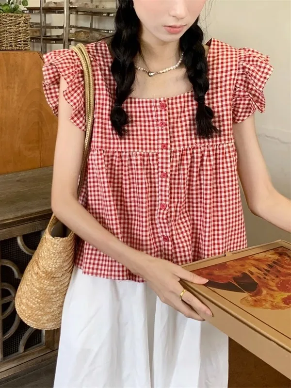 夏の美しさチェック柄シャツ女性のショートスイートブラウスベビードールトップスクエアカラーフライスリーブドールハウスファッションルーズフィットシャツ
