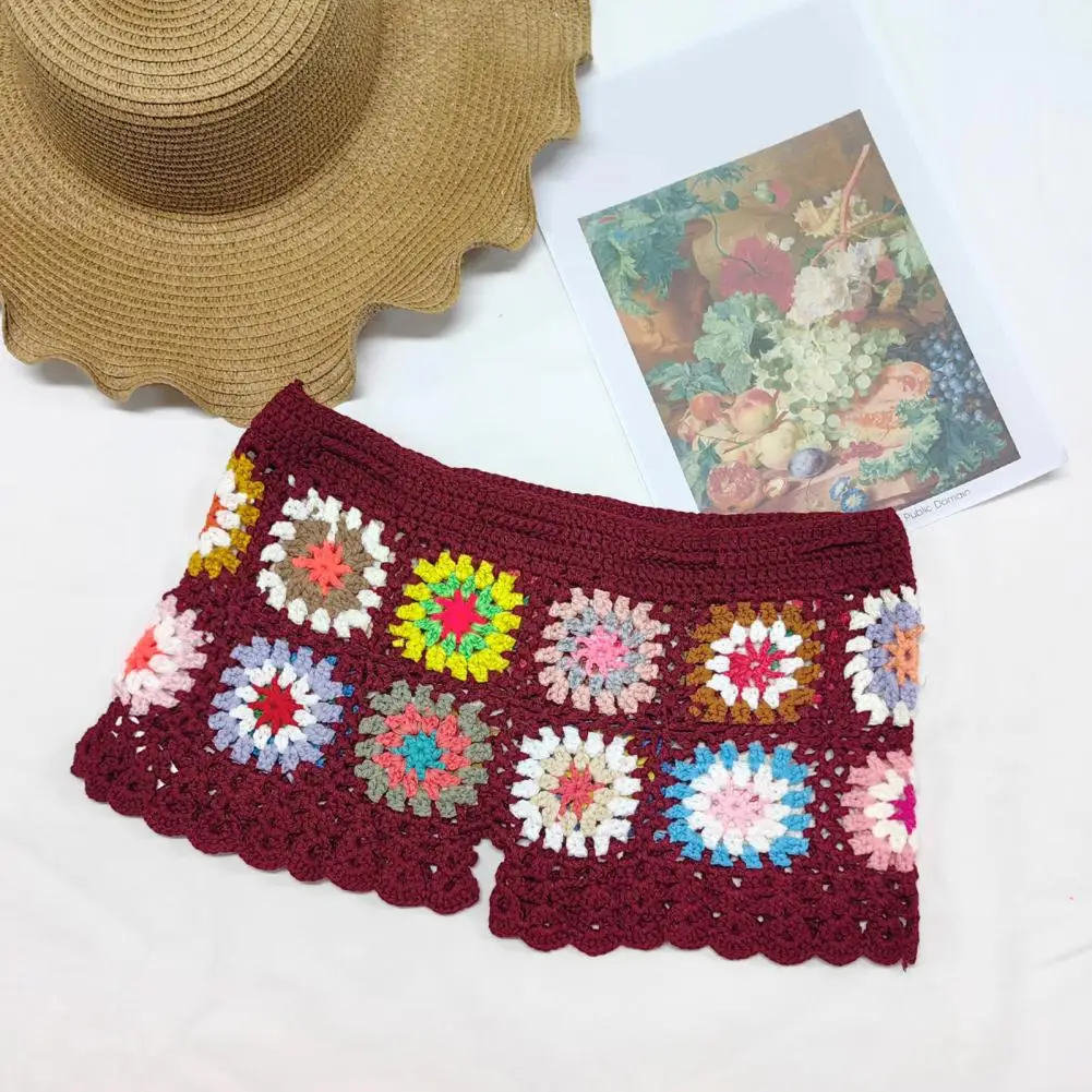 

Lady Beach Shorts Colorful Print Crochet Beach Shorts Stylish Slim Fit Vacation Bikini Shorts with Drawstring Elastic for Women