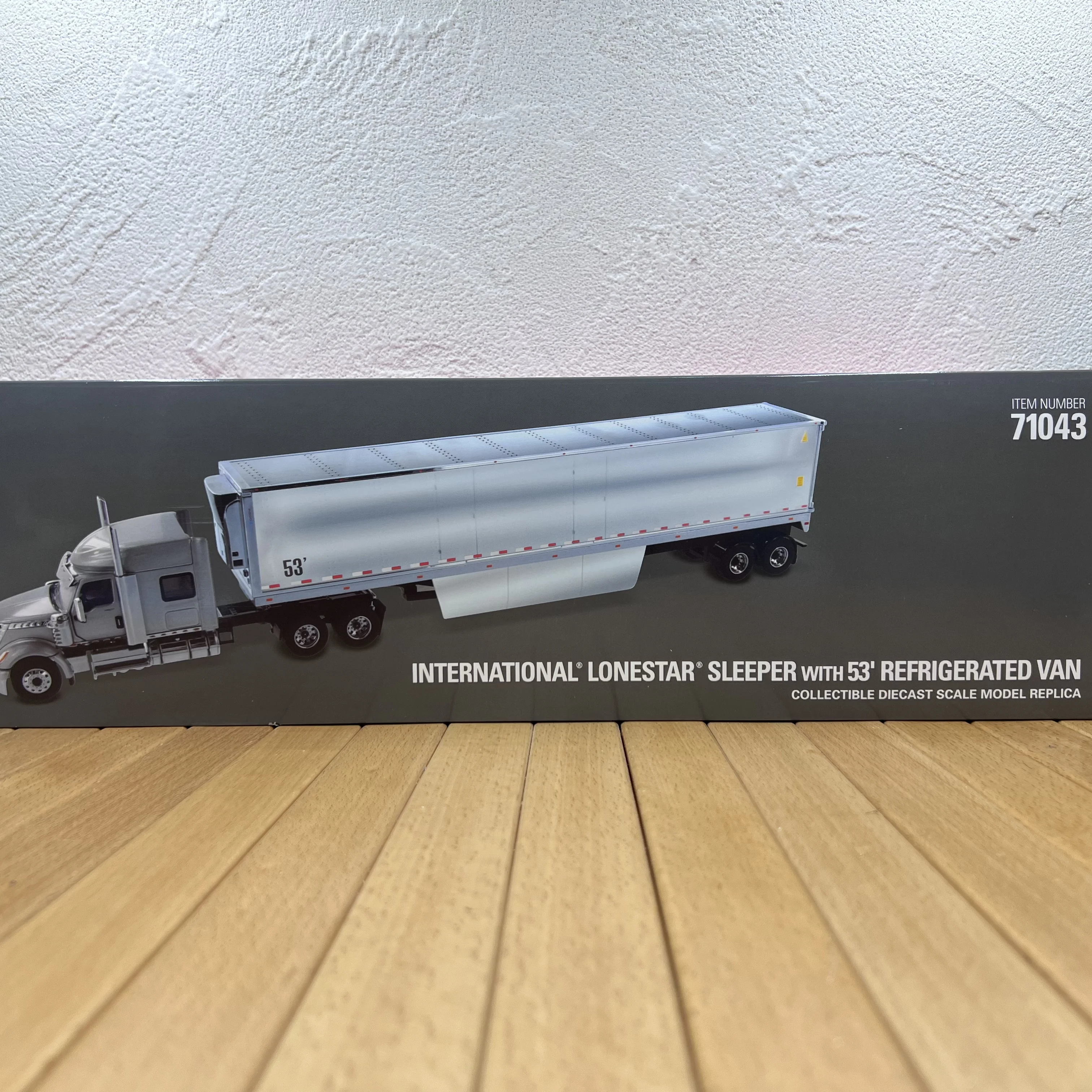 Diecast in scala 1:50 World Lone Star Truck Tractor Modello di auto in lega Giocattolo da collezione Regalo Souvenir Display Ornament