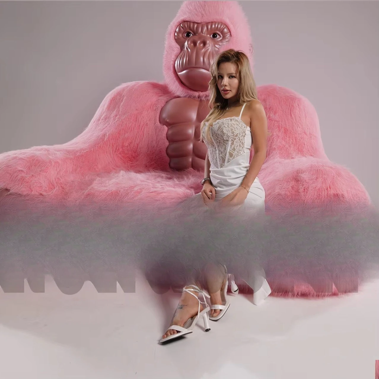Fashion Tide Play Furniture Series Gorilla Sofa Tide Play Furniture