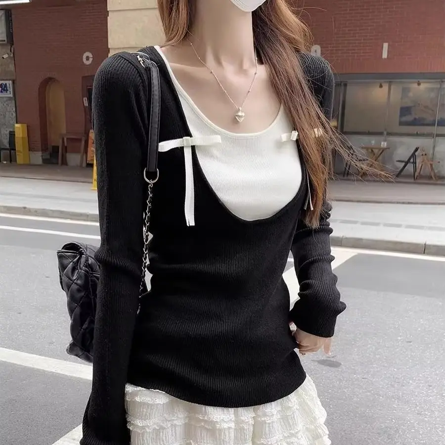 Fake Two-Piece Long-Sleeved T-Shirt Black White Contrasting Color Women Early Autumn New Bow Tie Design Unique Beautiful Top