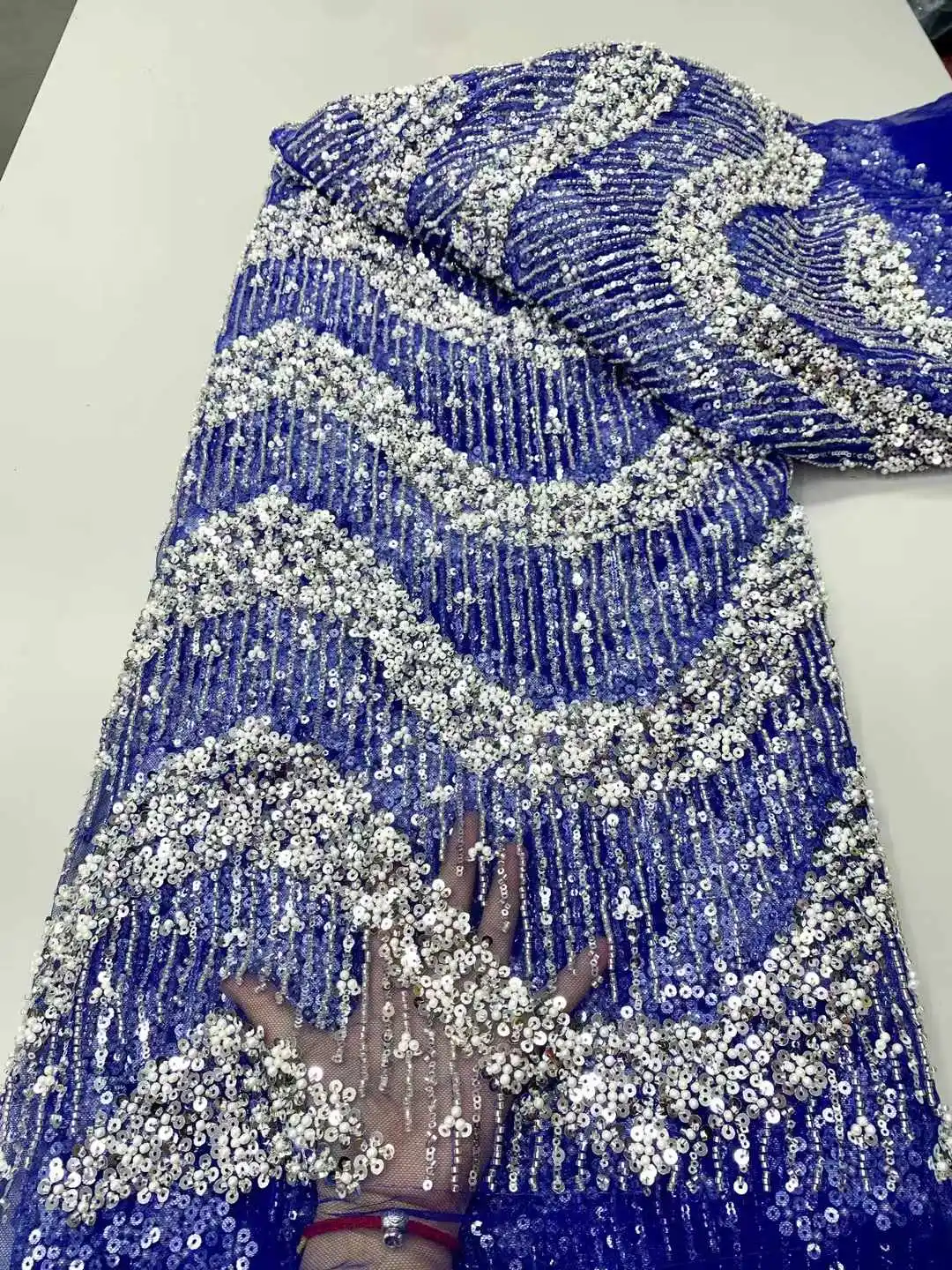 高級アフリカレース生地 2025 新高品質スパンコールフレンチビーズチュールレースナイジェリアのウェディングドレスの縫製