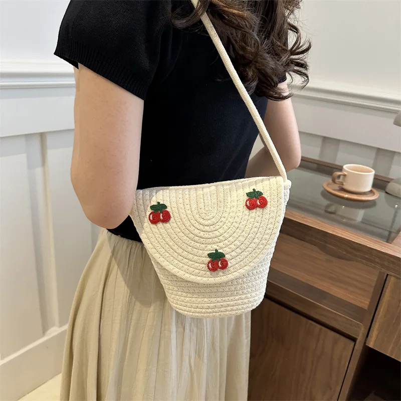 

Woven Straw Bohemia Style Shoulder Crossbody Bag Women's Rattan Vacation Summer Seaside Beach Bag Handmade Small Phone Purse Bag