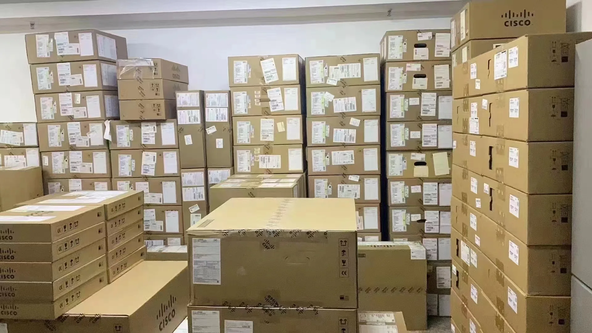 Telepon IP Kelas Operator Grandstream GRP2601