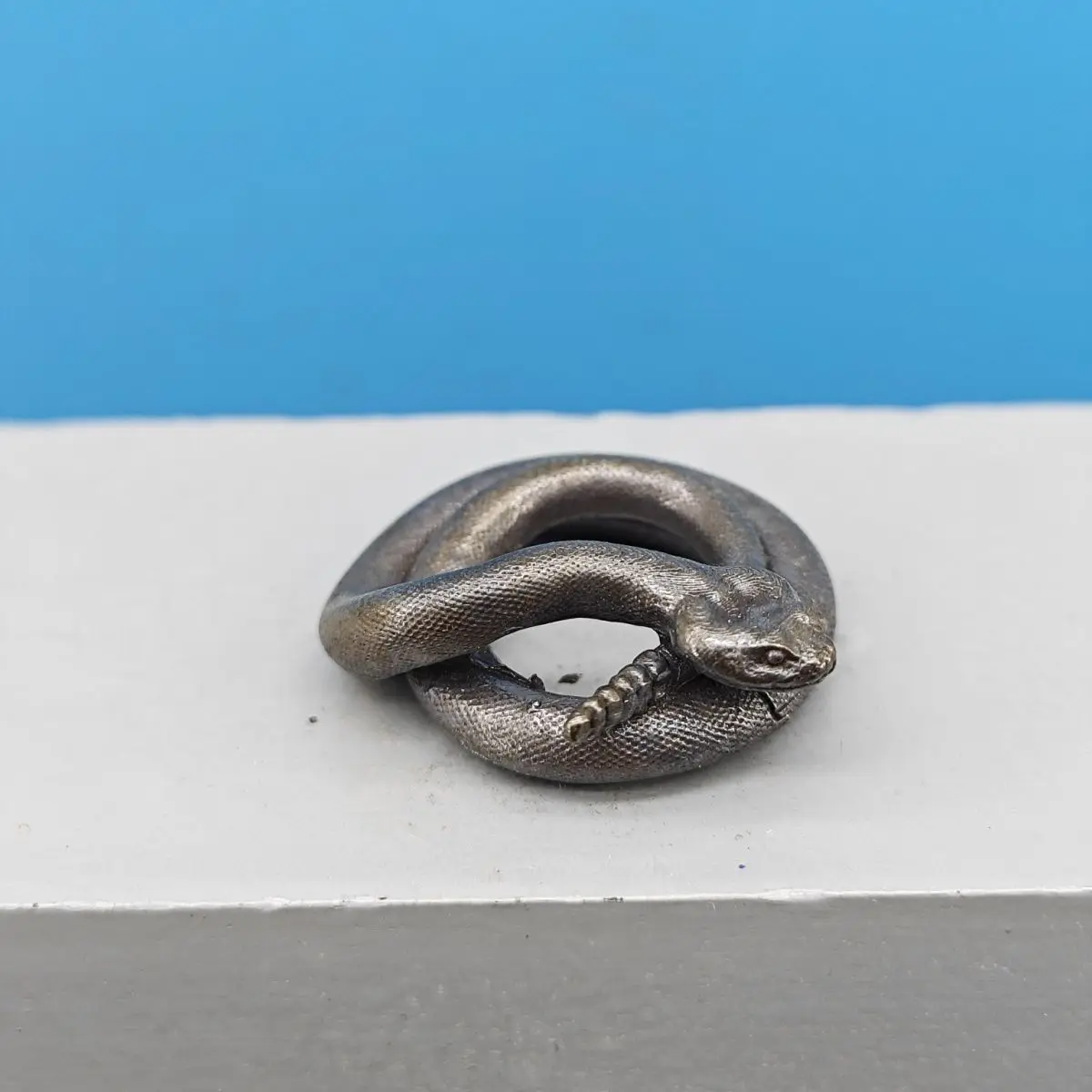 

Mini Brass Snake Figurine Vintage Animal Statue Small Desktop Decor Miniature Metal Sculpture Collectible Ornament