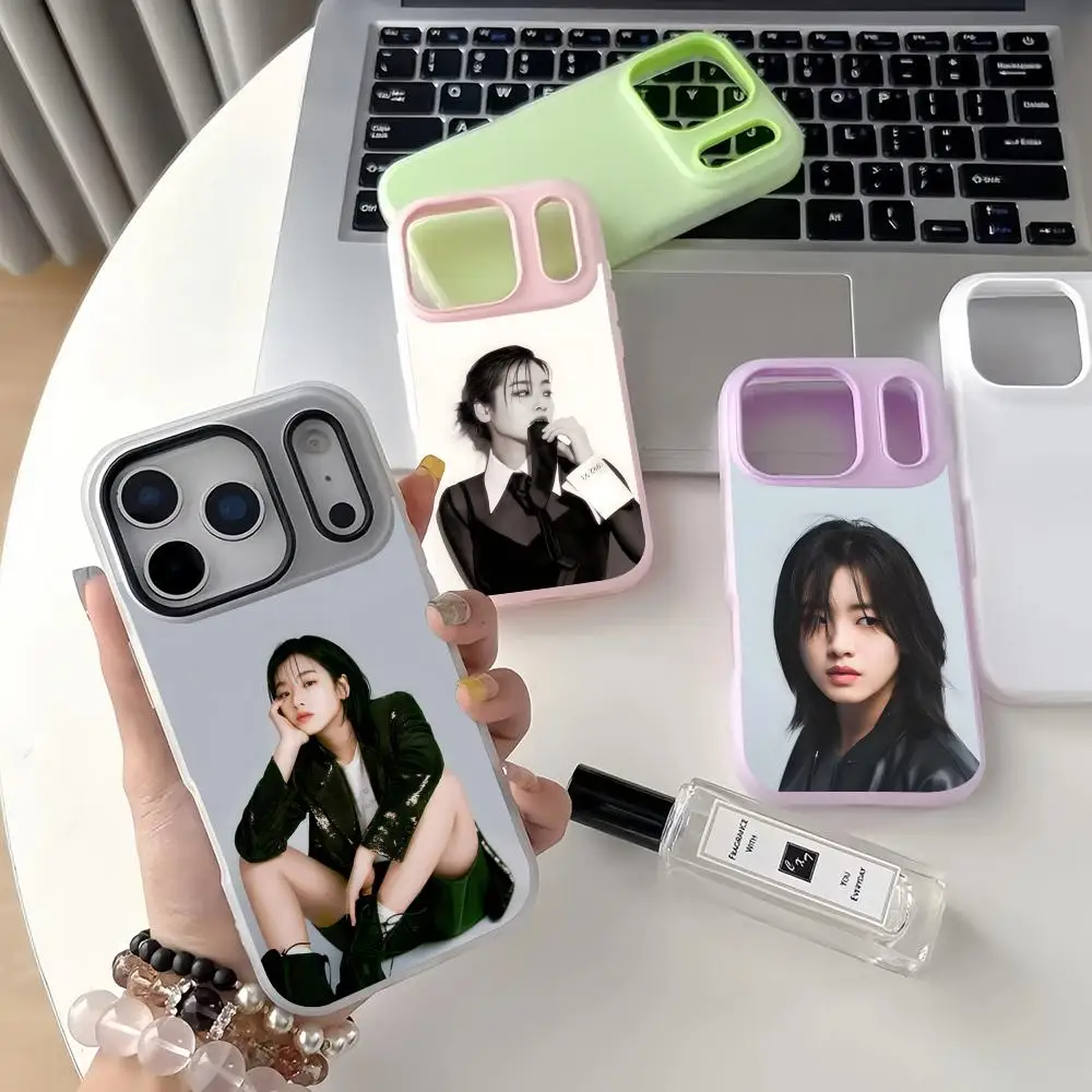 L-Lee Hye-Ri Phone …