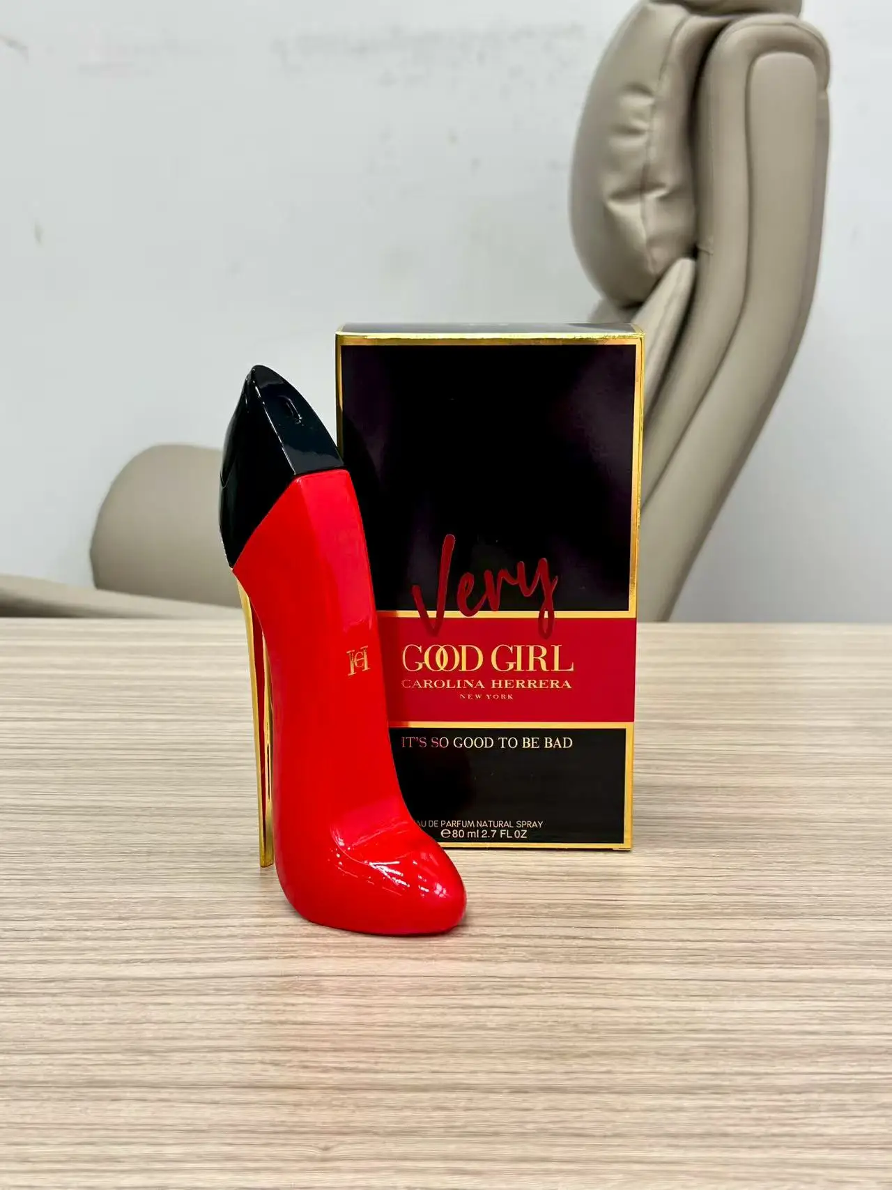 Carolina Herrera Good Girl EDP 2.7oz - عطر نسائي فاخر يدوم طويلاً، مجموعة هدايا عيد الميلاد وعيد الحب، 6 ألوان مميزة