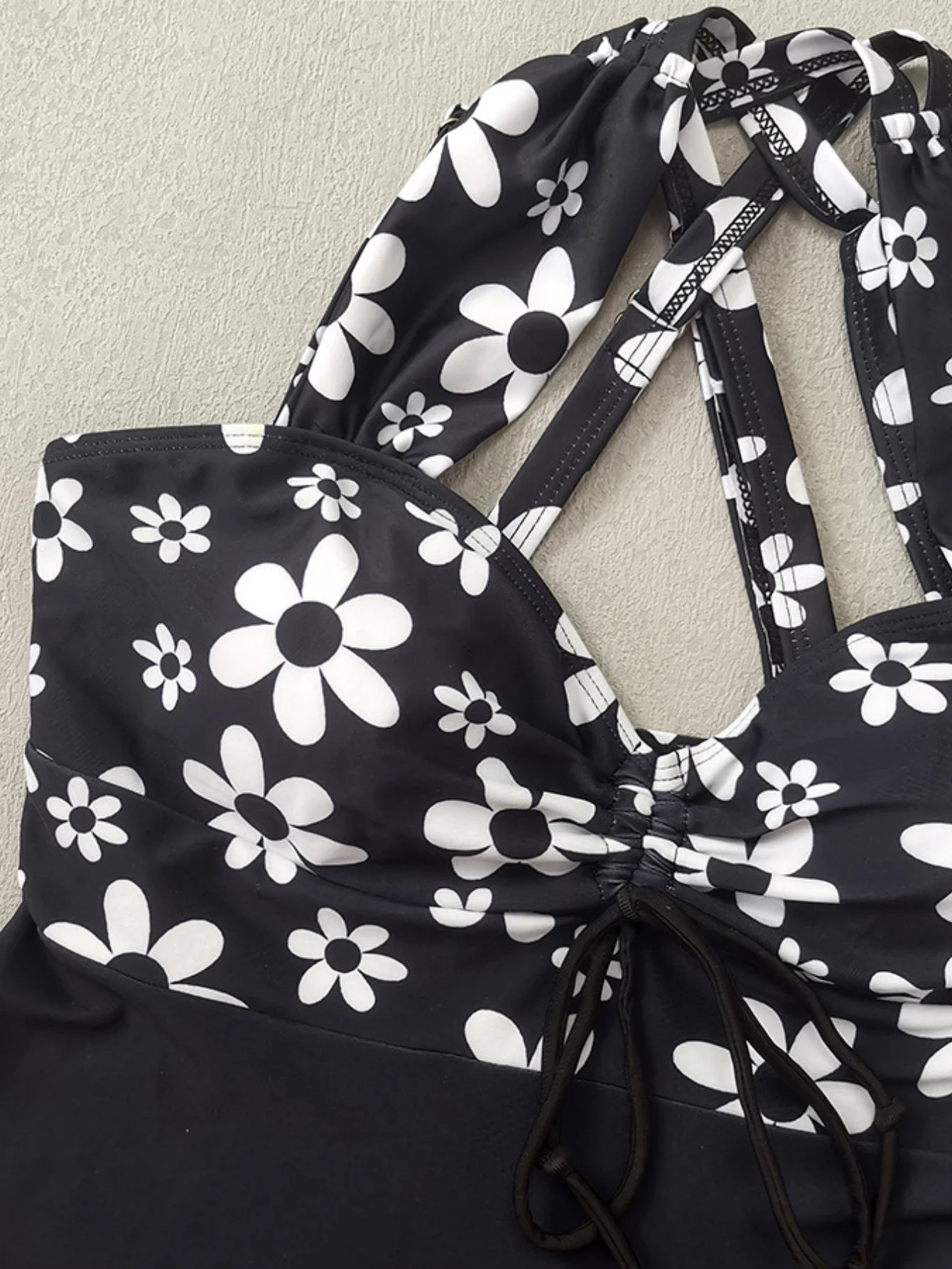 Zestaw bikini z czarną spódniczką w kwiaty w stylu vintage, krótki top z kokardą z przodu, strój kąpielowy damski z wysokim stanem, tankini, 2025