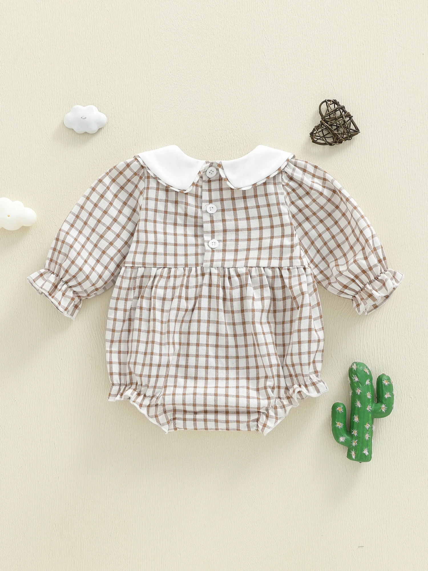 بذلة شتوية متقلب للفتيات الصغيرات مع ياقة دمية وتطريز بقرة لطيفة وأكمام طويلة وطباعة حروف للخريف