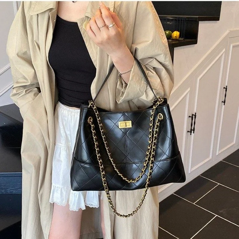 

Trendy Design Letter Logo Crossbody Handbag Women Fashionable Casual Simple Vintage Style With Large Capacity