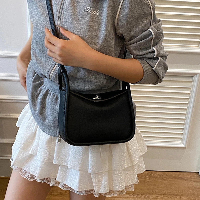 

Classic Leather Tote Bag For Ladies Luxury Brand Crossbody Bag Famous Designer Handbag Popular Elegant Shoulder Bag Light