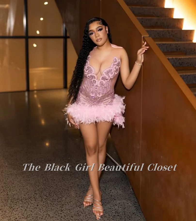 

Customized Sweetheart Pink Round Neck Prom Dress Sleeveless Beaded Studded Tulle Sexy Mini Feather Hem Gorgeous Formal Party