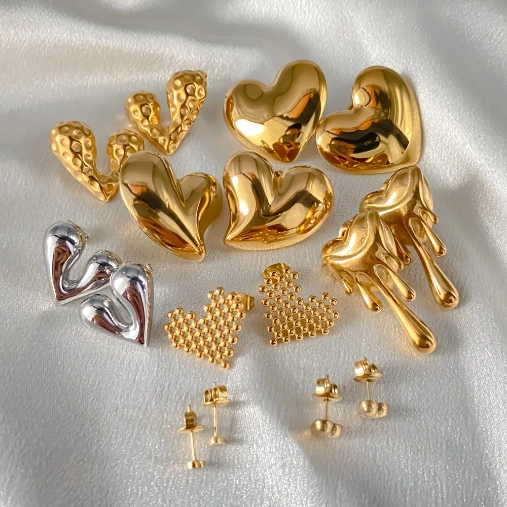 eManco Golden Heart Earrings Set Stainless Steel Stud Piercing Earrings Hip Hop Minimalist Style for Women\'s Jewelry