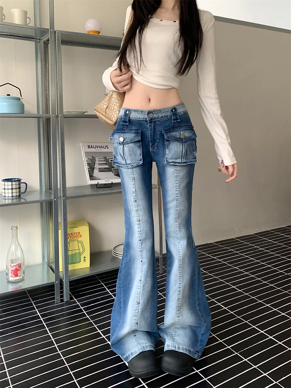 Celana Menyala Wanita Musim Gugur Musim Dingin 2025 Jeans Kargo Bawah Lonceng Korea Y2k Jeans Skinny 2000S Melar Rendah Koboi Bertumpuk