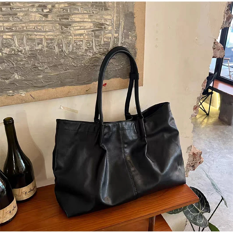 Weiche Tragetasche, Damen-Schultertasche aus Kunstleder mit großer Kapazität, einfarbig, mit Magnetverschluss, vielseitige Freizeit- und Pendler-Handtasche – Detail 8
