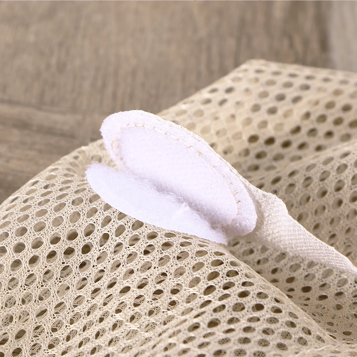 Рисунок 3 - Компактный настенный кухонный диспенсер для хранения