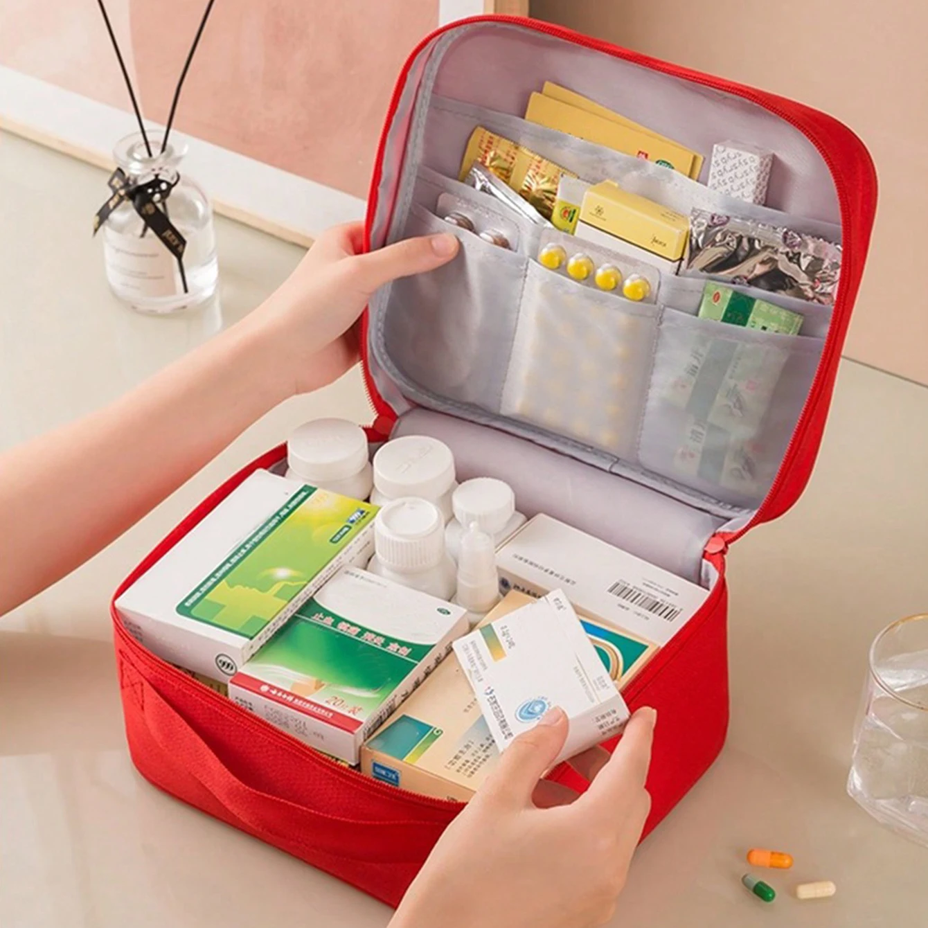 Portable Portable Medical Kit, Home First Aid Kit, Outdoor Travel Medical Kit, Large Capacity Medicine Storage Bag 