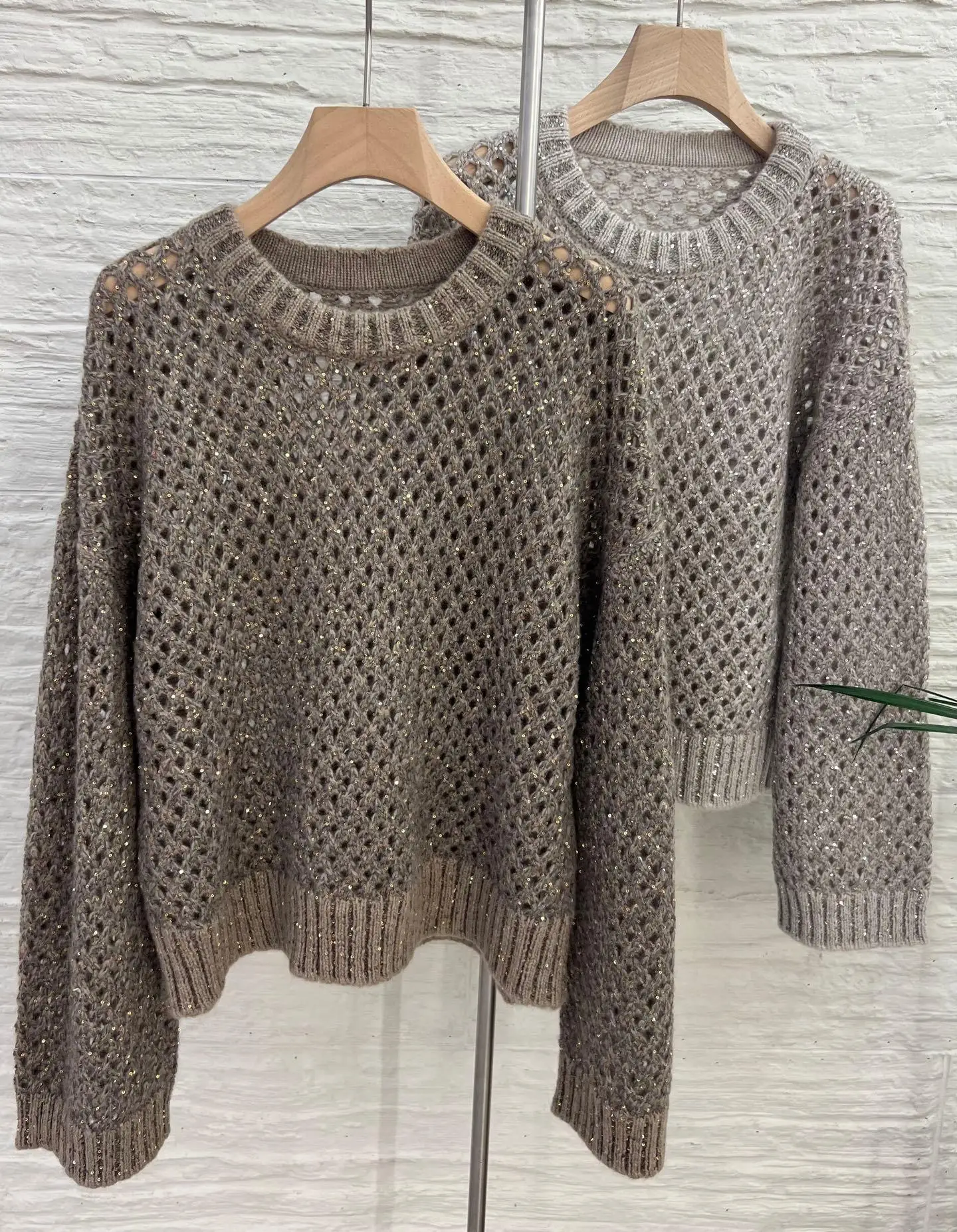 

Women's luxurious hollow sequined round neckline cashmere pullover