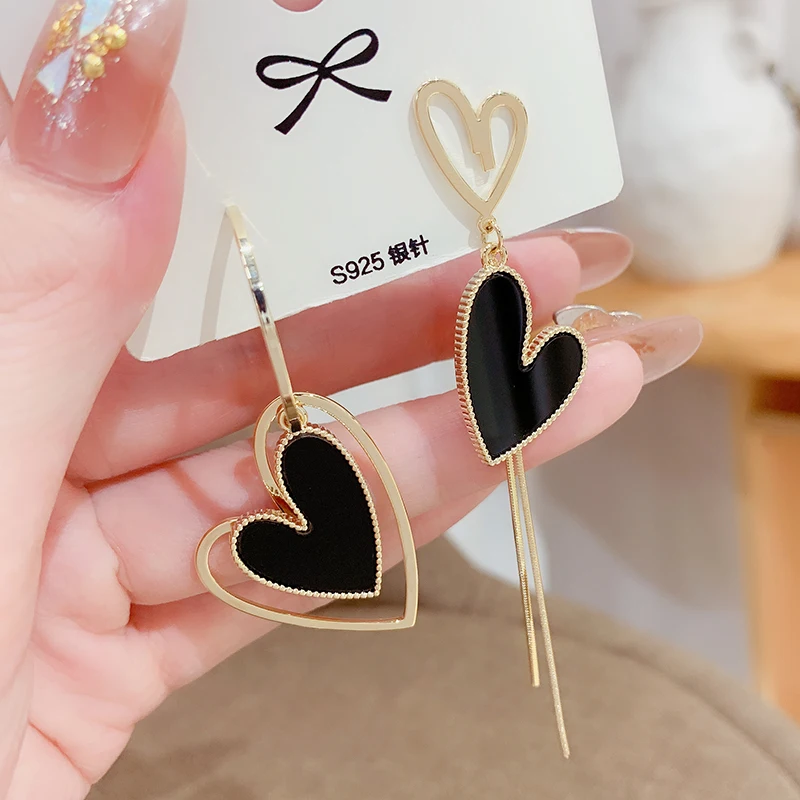 2024 New Fashion Korean Temperament Network Red Fashion Personality Everything Asymmetrical Love Earrings Earrings Female