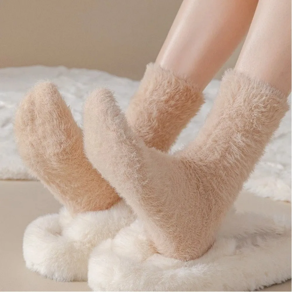 جوارب شتوية سميكة ناعمة تحافظ على الدفء بلون واحد، جوارب نسائية من فراء منتصف الساق للشتاء #2