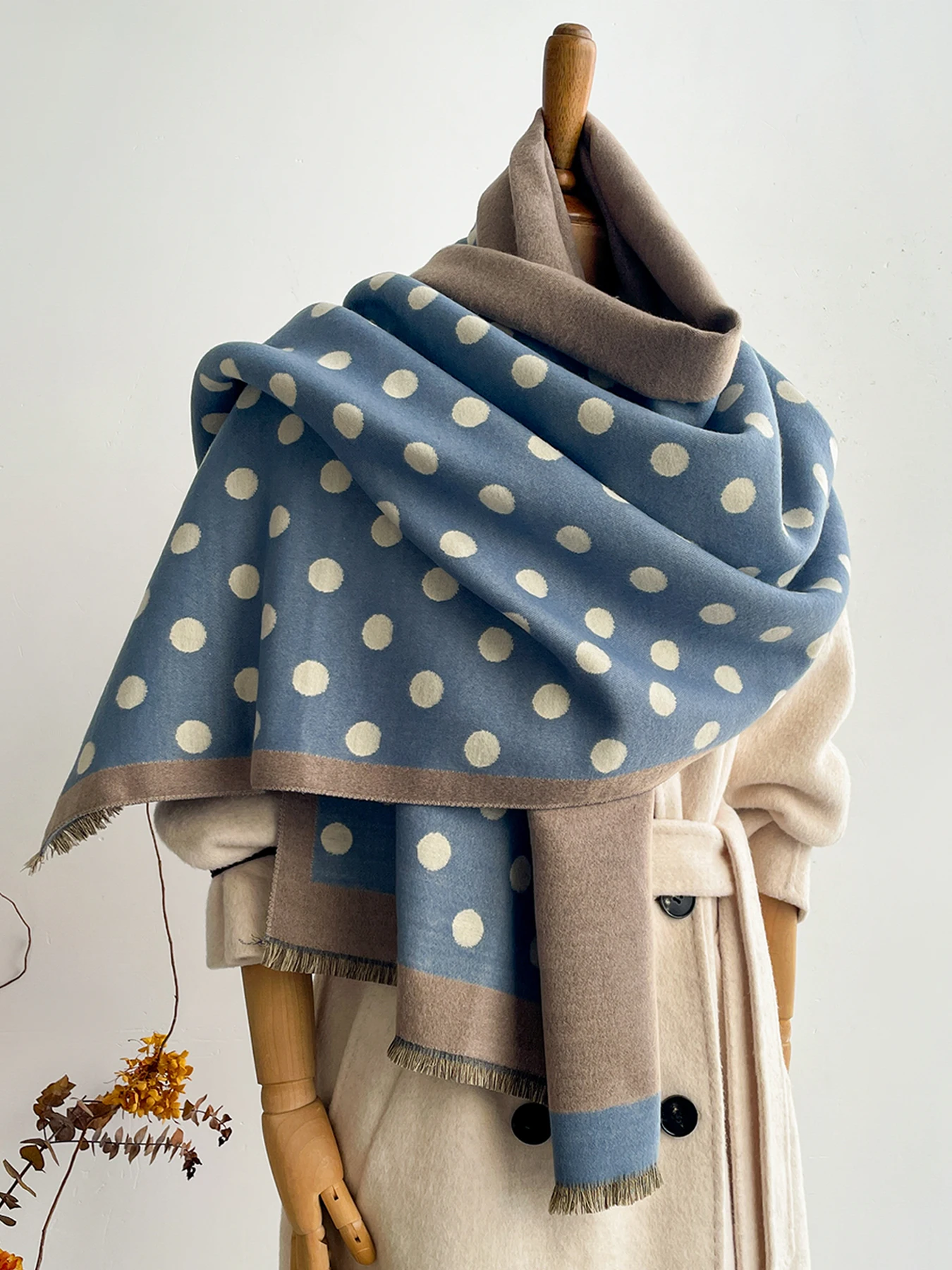 المرأة الخريف الشتاء فو الكشمير نقطة نمط ernShawl الدافئة وشاح جاكار تنوعا بطانية استخدام الرقبة حماية نمط جديد