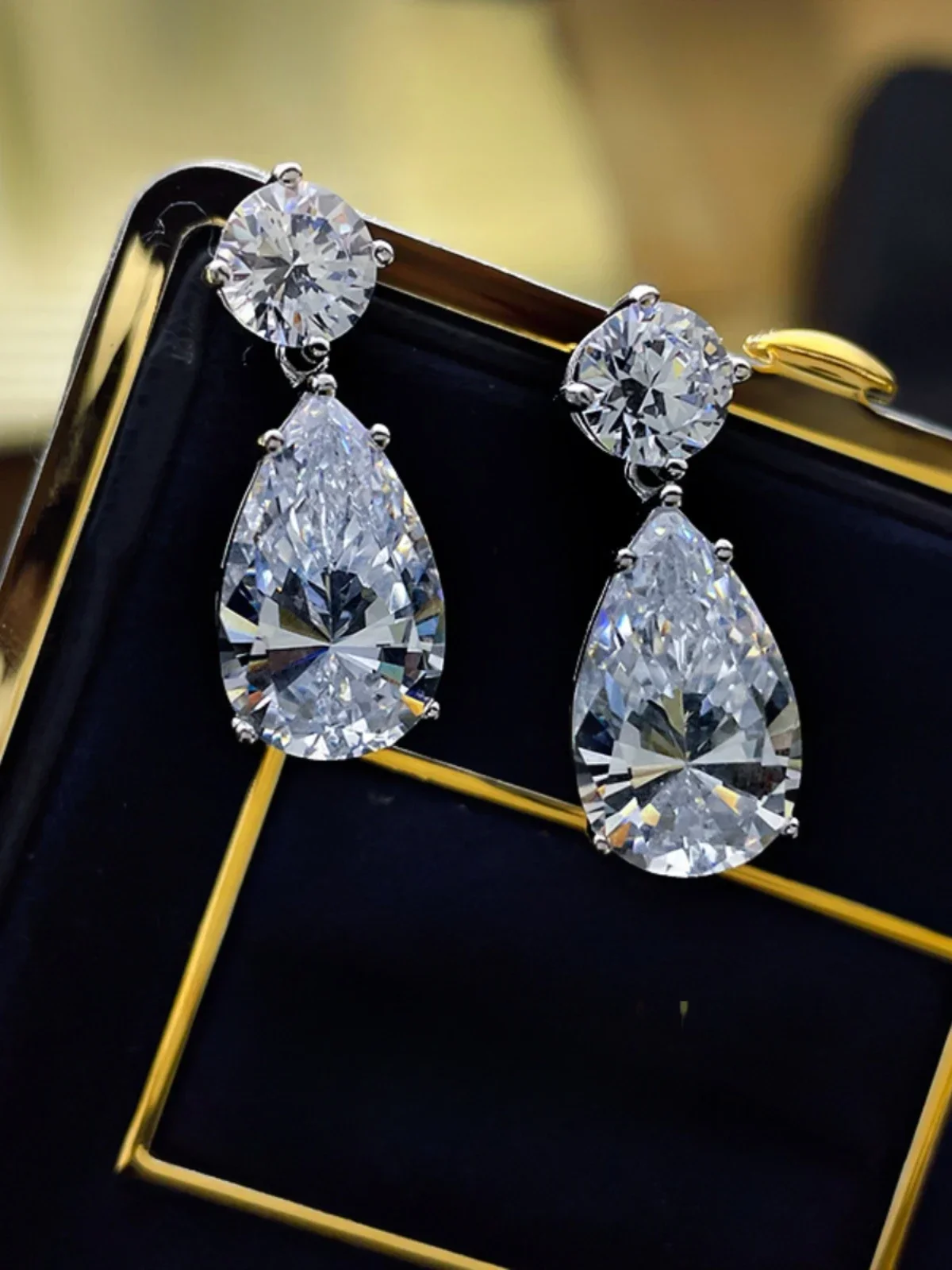 12 Carat Water Drop Earrings Imported High Carbon Diamond Fashion Earrings Big Earrings Engagement Jewelry for Women