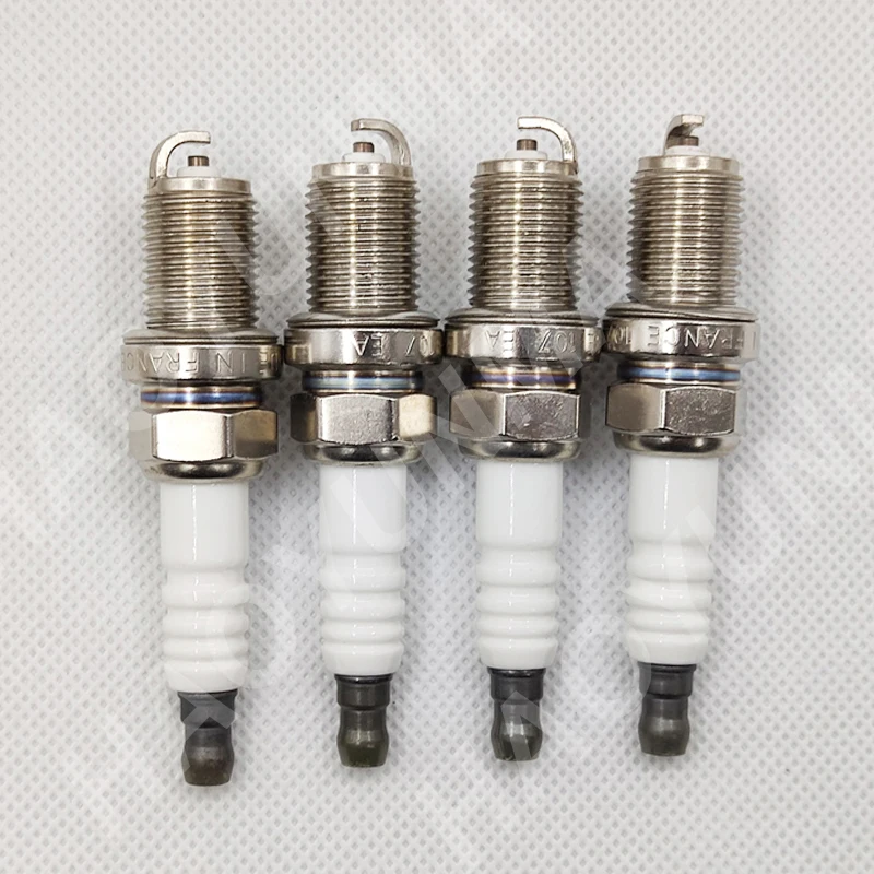 

4 шт. 7700500155 FR7DC + обычные свечи зажигания, подходят для Renault Clio Kangoo Logan Sandero Stepway Scenic Thalia Megane