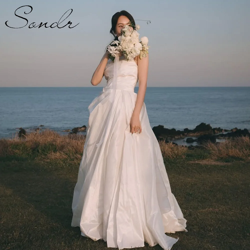 Zonder Taft Zijde Koreaanse Trouwjurken Aangepaste Strapless A-lijn Bruiloft Drukknopen Elegante Eenvoudige Bruidsfeestjurk