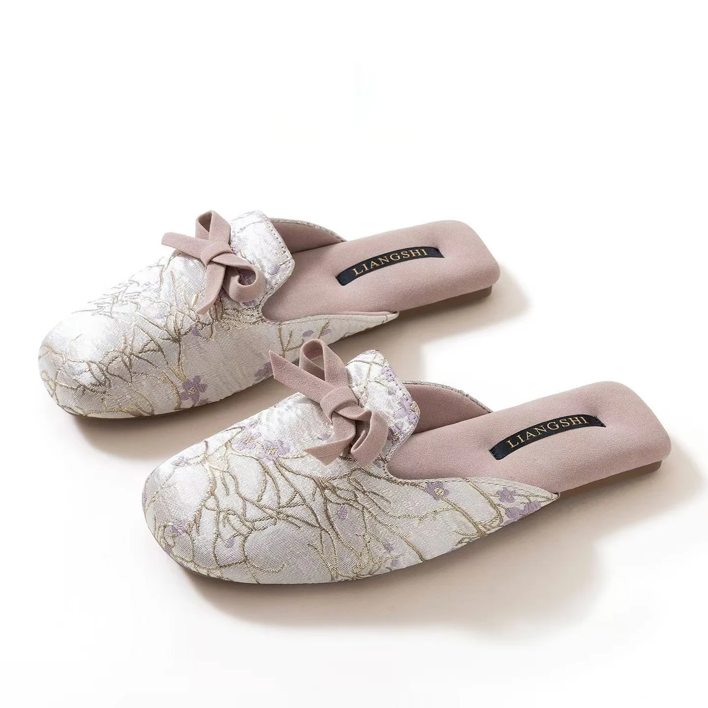 المرأة الحرير طباعة باوتو النعال المنزل المطاط وحيد أربعة مواسم عدم الانزلاق تنفس عالية الجودة العرقية نمط الطابق النعال #2