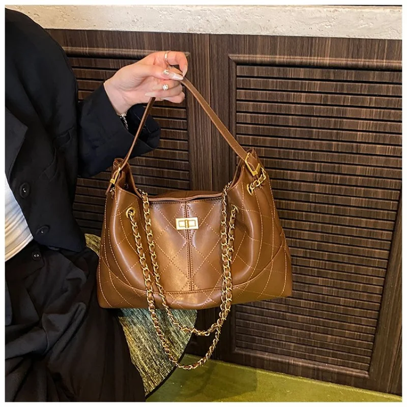 

Классическая сумочка с плечевым ремнем, женская кожаная сумка-мессенджер, водостойкий материал, эссенция люксового бренда